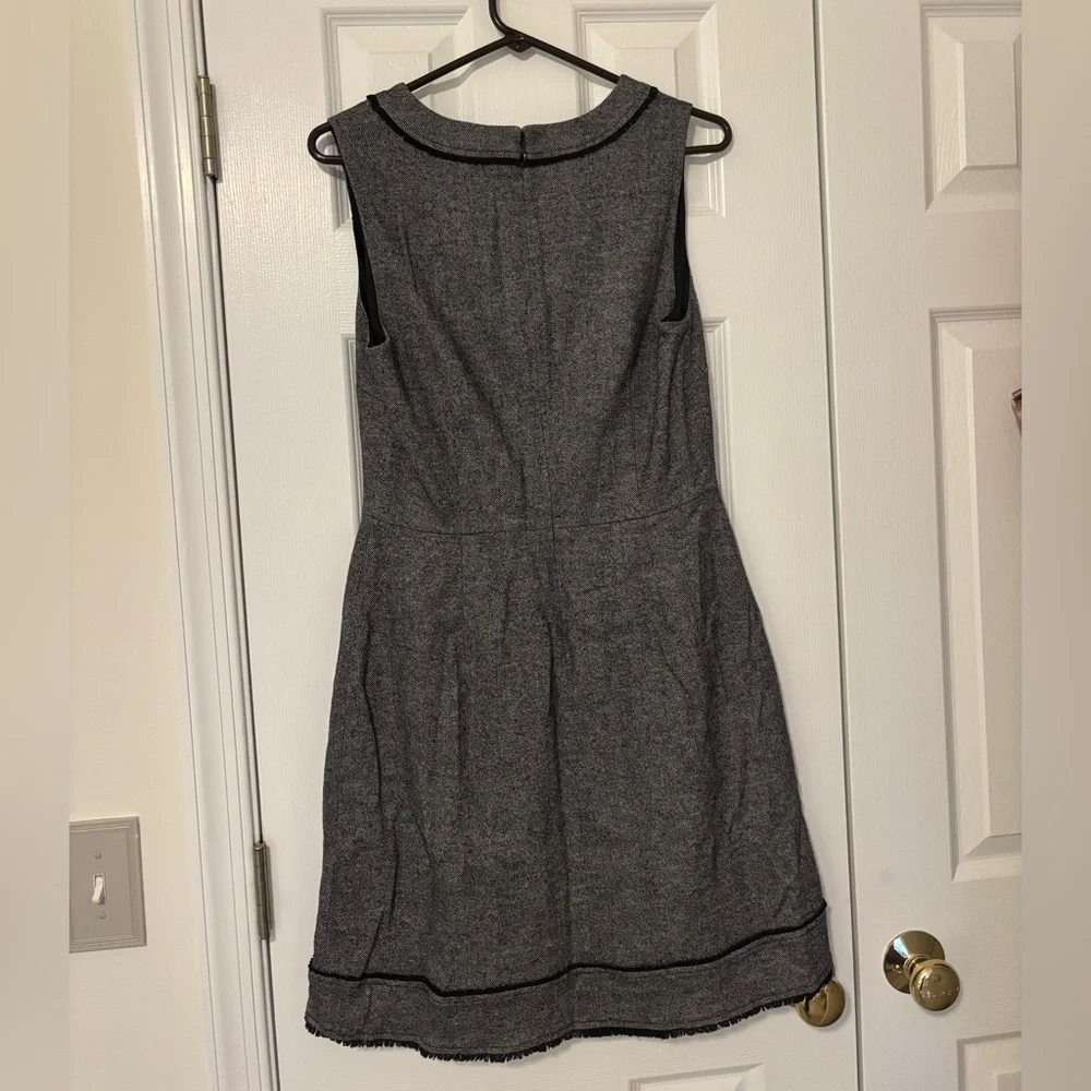 Banana Republic Charcoal V-Neck Midi Dress - Picture 2 of 4